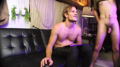 hollandhousestudios  19-08-2022